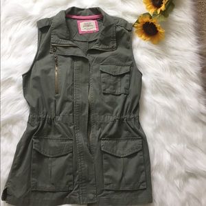 Army green vest